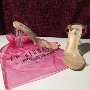 FSHION NOVA Clear Chunky Heel Worn Once.